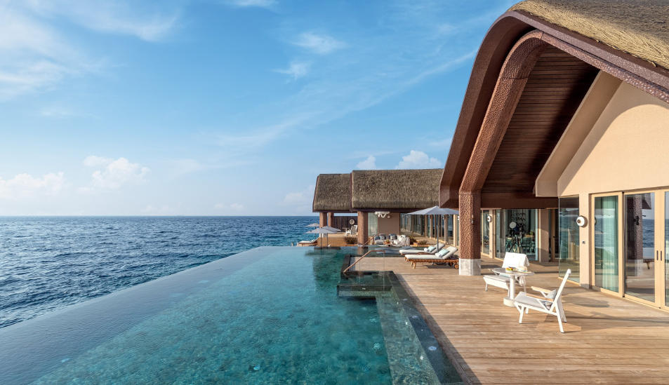 11 Largest Overwater Villas in Maldives - linaratravel